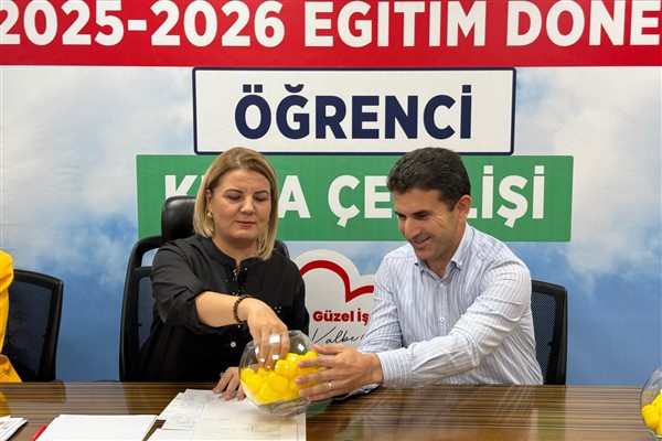 Yeşilova Çınar Çocuk Evi’nde yeni dönem kura çekimi yapıldı