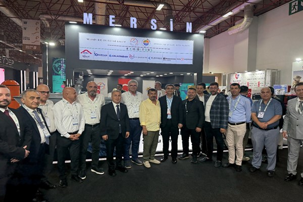 DEVA Partili Ekmen, IDEF 2025 Uluslararası Savunma Sanayi Fuarı’nı ziyaret etti