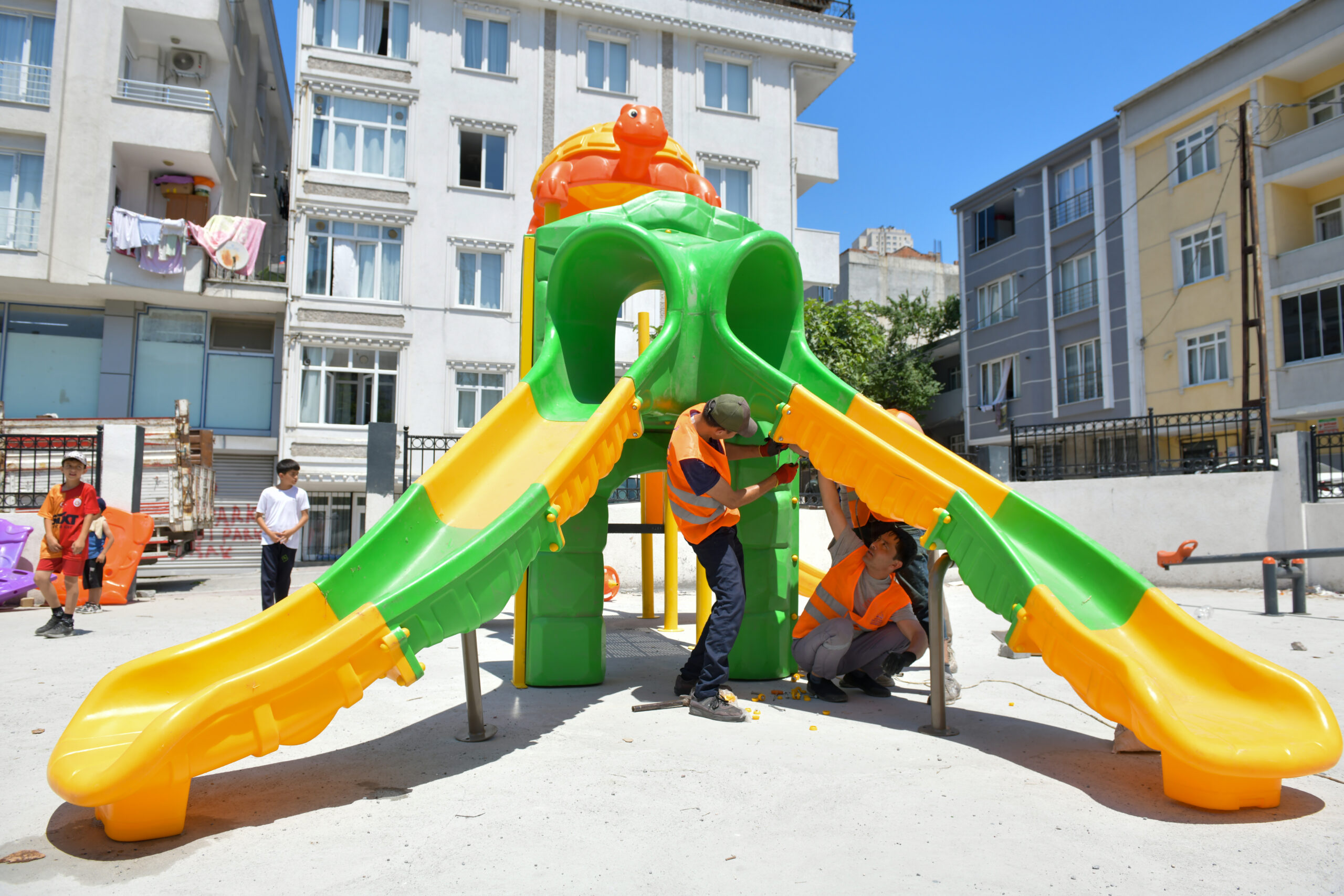 Esenyurt’ta Kar Sokak Nefes Bahçesi’nin yapımı tamamlandı