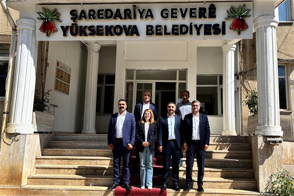 Eş Başkan Hatun, Yüksekova Belediyesini ziyaret etti