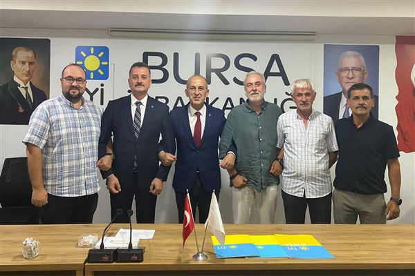 İYİ Parti İznik İlçe Başkanlığı’nda birlik ve gelecek mesajı