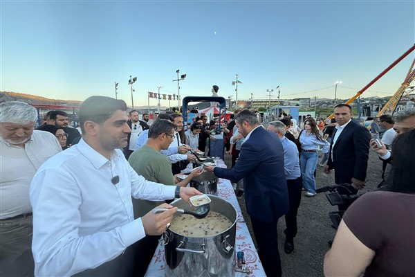 Karabük’te aşure dağıtıldı