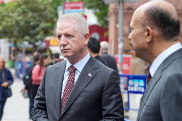 Vali Gül, Sultanahmet’teki tarihi yapıları inceledi