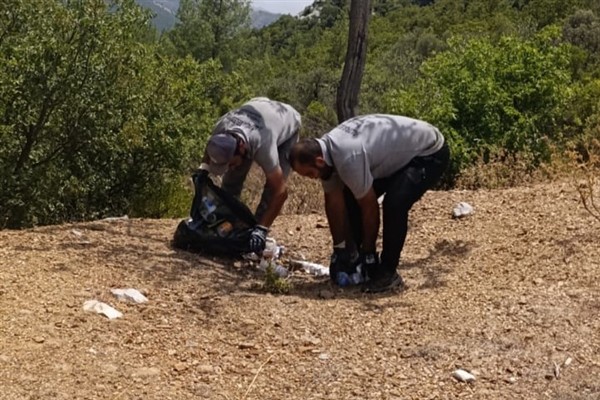 Gazipaşa Belediyesi’nden yangın sonrası temizlik seferberliği