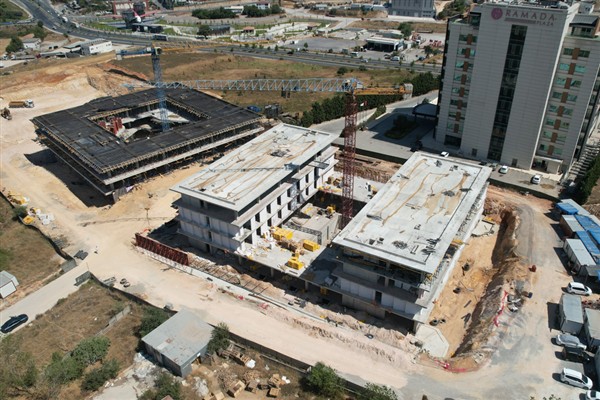 Çayırova’daki Spor Lisesi’nde çalışmalar devam ediyor