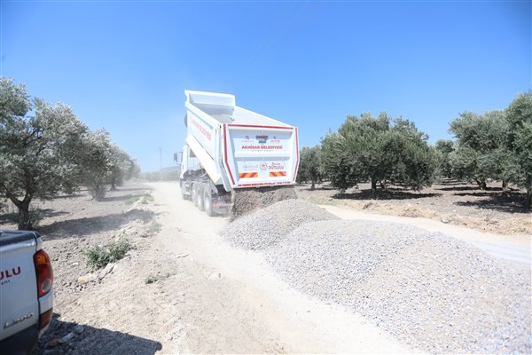 Dereköy ve Sakarkaya’yı birbirine bağlayan yolda çalışmalar başladı