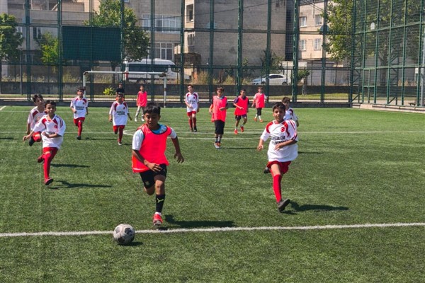 Yıldırım Kuran Kursları Camiler Arası Futbol Turnuvası başladı