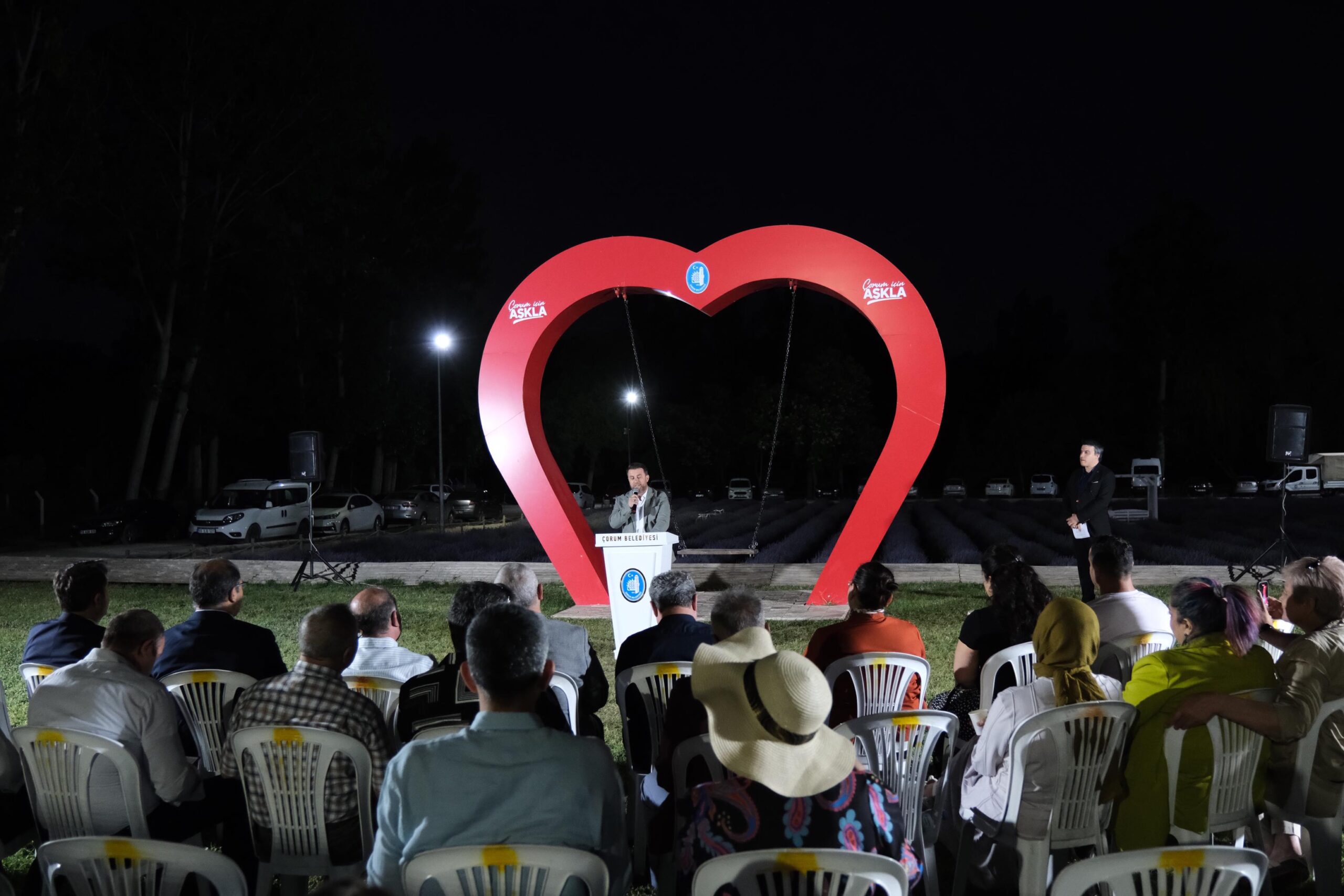 Lavanta Bahçesi’nde ‘Şiir Akşamı’ programı düzenlendi