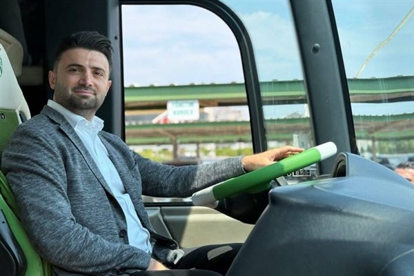 Bursaspor Kulübü Başkanı Çelik: Tüm yabancı dosyalarını kapattık