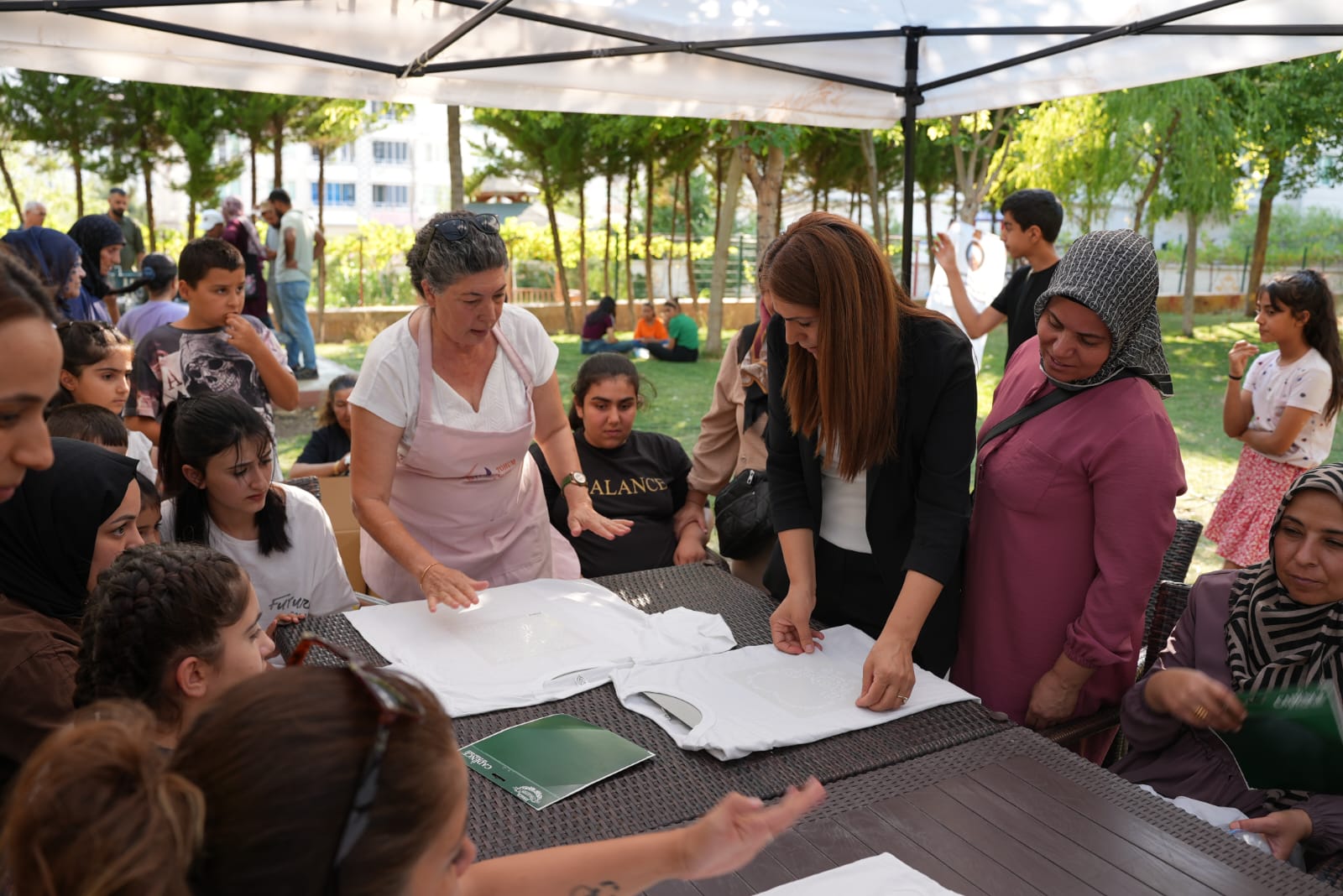 Kadın Buluşması ve Boyama Etkinliği yoğun ilgi gördü