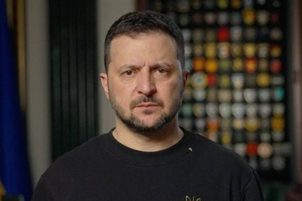 Zelenski: Rus uçakları, Zaporizhia bölgesindeki bir ıslahevi arazisine bombalar attı