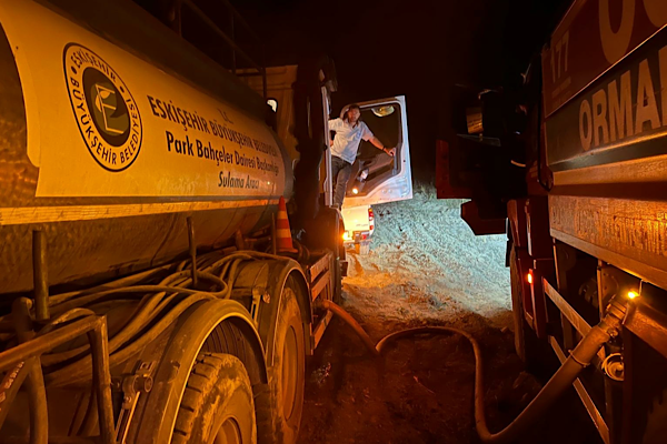 Demirköy-Kurtköy yangınına Eskişehir’den müdahale