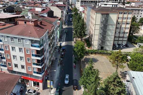 İbn-i Sina Caddesi’nin aydınlatmaları yenilenecek