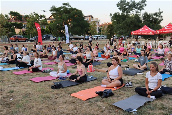 İzmitliler, yoga etkinliğinde buluştu