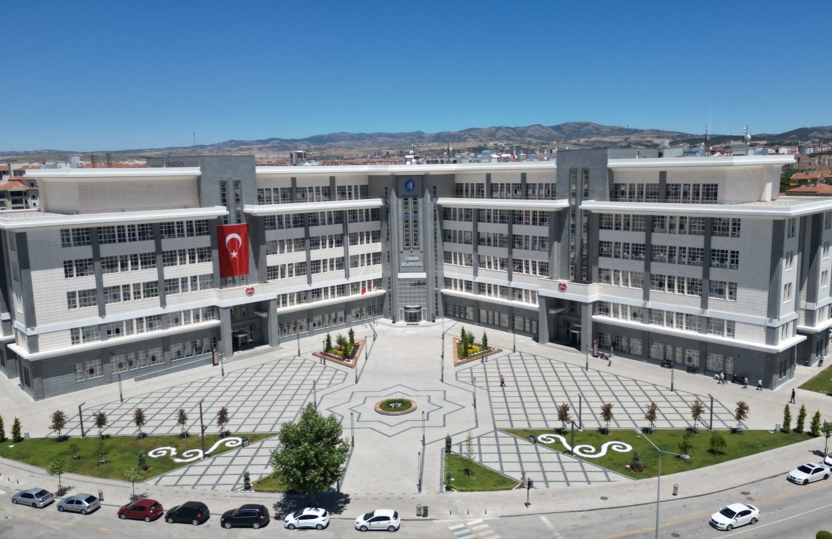 Çorum Belediyesi, araç ve iş makinesi filosunu güçlendiriyor