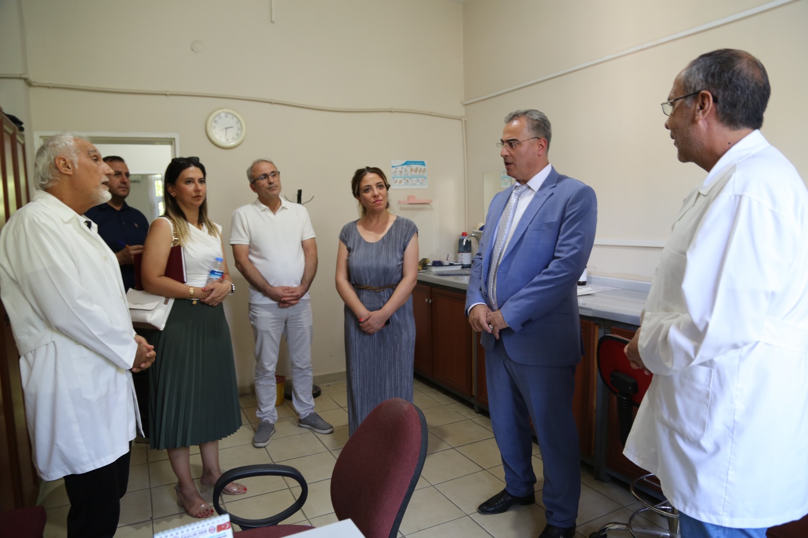 Diyarbakır İl Sağlık Müdürü Asiltürk, sağlık kuruluşlarını ziyaret etti