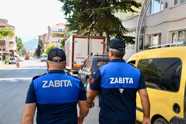 Karabük zabıta ekiplerinden kaldırım işgali denetimi