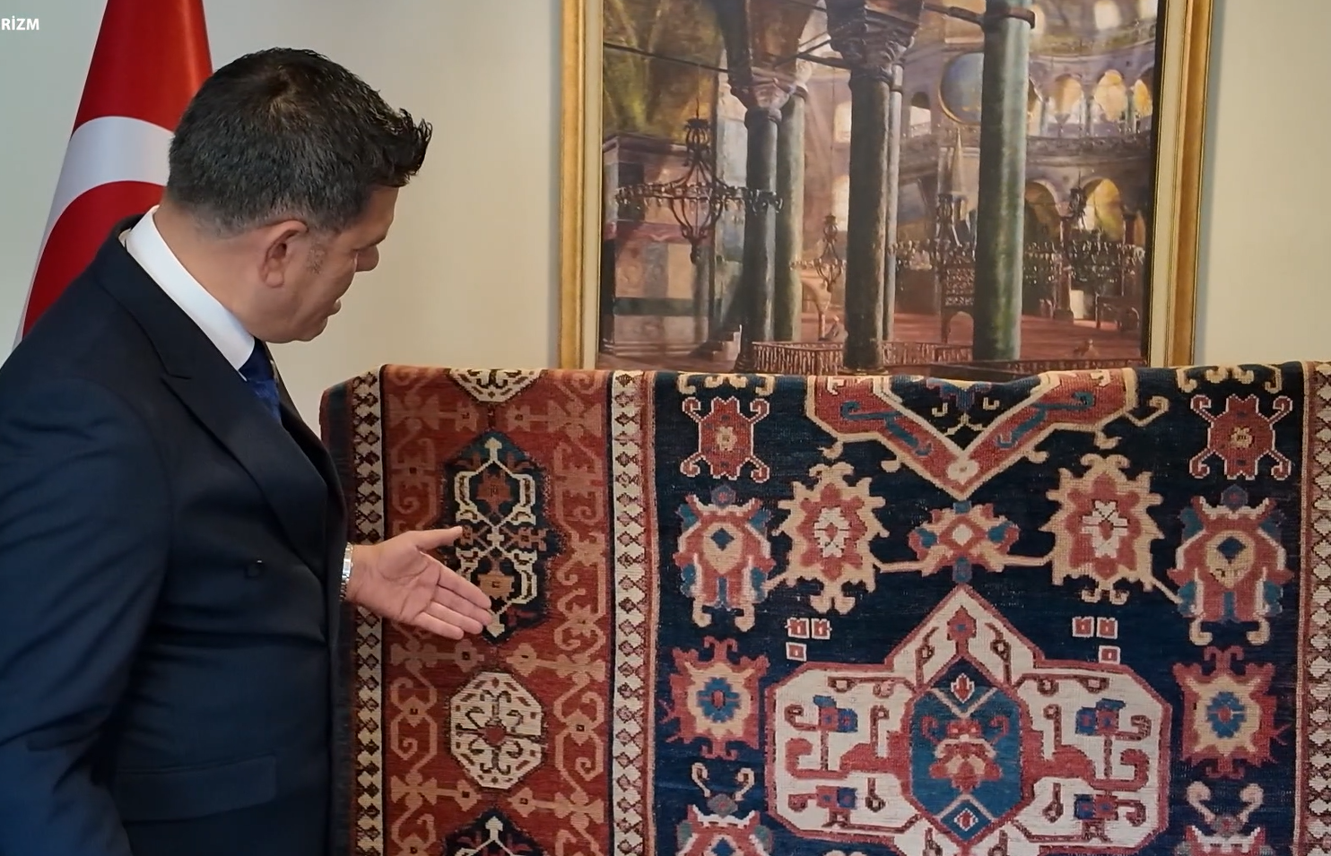 5 asırlık Osmanlı halısı, Türkiye’ye getirildi