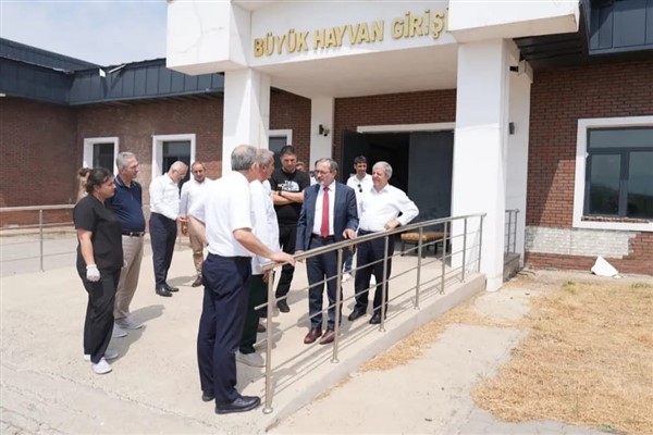 Rektör Çelik’ten Bingöl Üniversitesi Hayvan Hastanesi’ne ziyaret