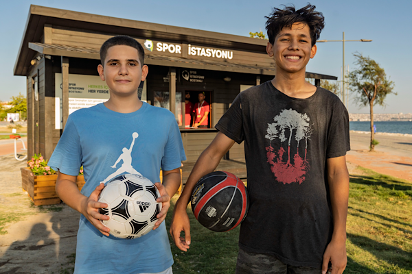 Bostanlı’da ücretsiz Spor İstasyonu hizmete açıldı.