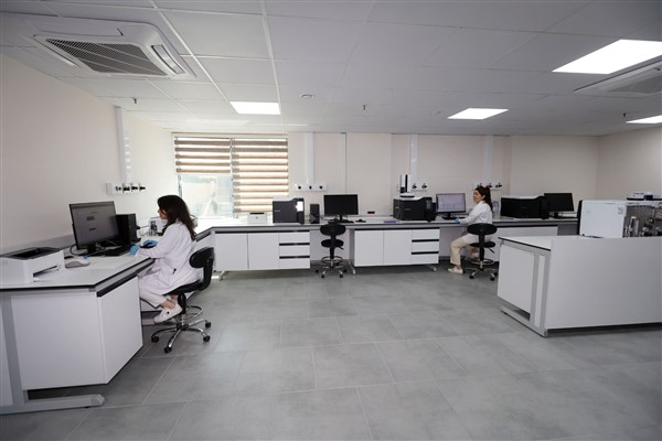 Muğla 100. Yıl Gıda Analiz Laboratuvarı üreticilerin ürünlerini tescilliyor