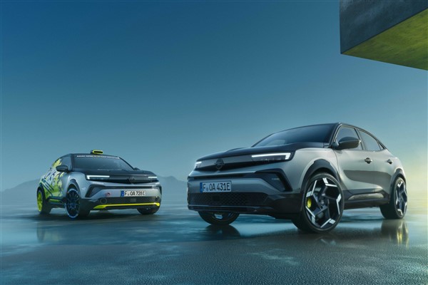 Yeni Mokka GSE sahneye çıktı