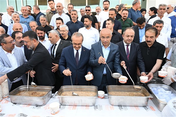 Vali Yavuz aşure etkinliğine Katıldı