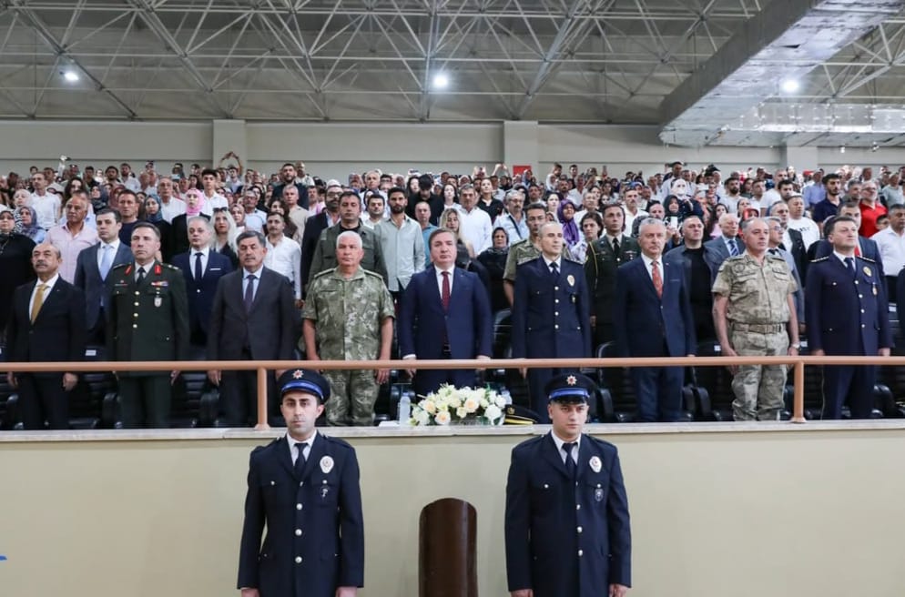 Erzincan Valisi Aydoğdu, POMEM Mezuniyet Töreni’nde genç polislere seslendi