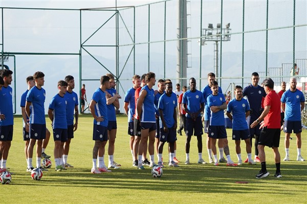 Çaykur Rizespor, kamp çalışmalarına devam ediyor