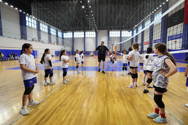 İBB Spor Okulları’nda yaz dönemi kursları devam ediyor