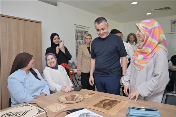 Esenyurt Belediyesi Solarkent Kültür ve Sanat Merkezi hizmete açıldı