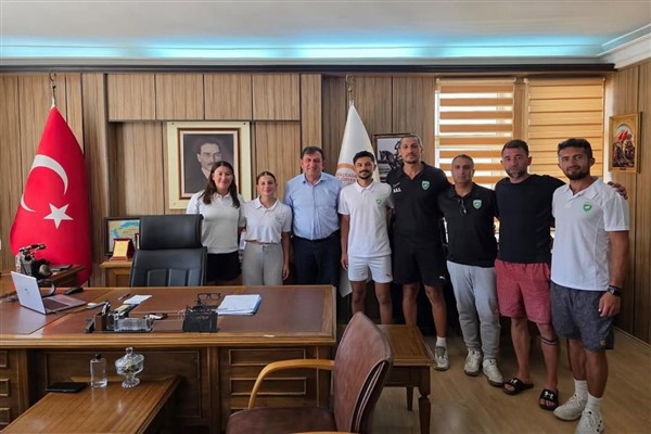 Gökçeada Spor Kulübü Yaz Okulu’ndan Başkan Atalay’a ziyaret