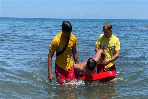 Ordu sahillerinde bir ayda 28 kişi boğulmaktan kurtarıldı