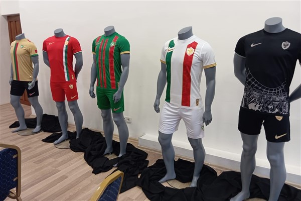 Amedspor’un yeni formaları tanıtıldı