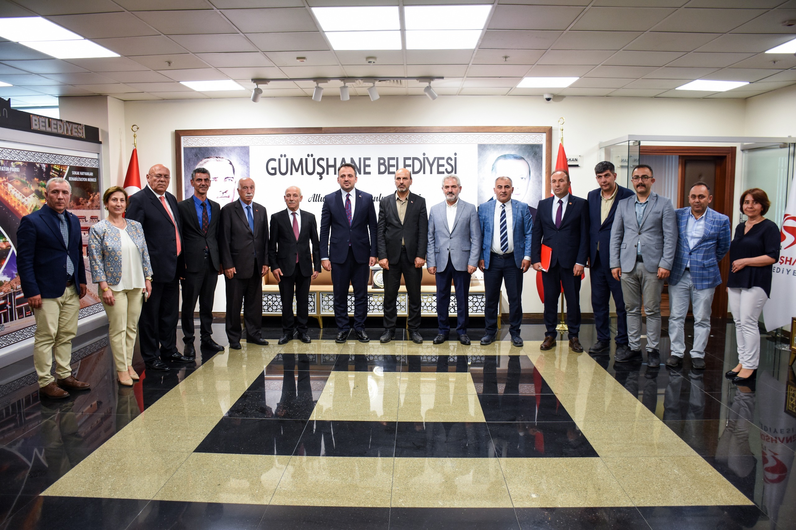 Gençlik ve Spor Bakan Yardımcısı Eminoğlu’ndan Gümüşhane Belediyesi’ne ziyaret