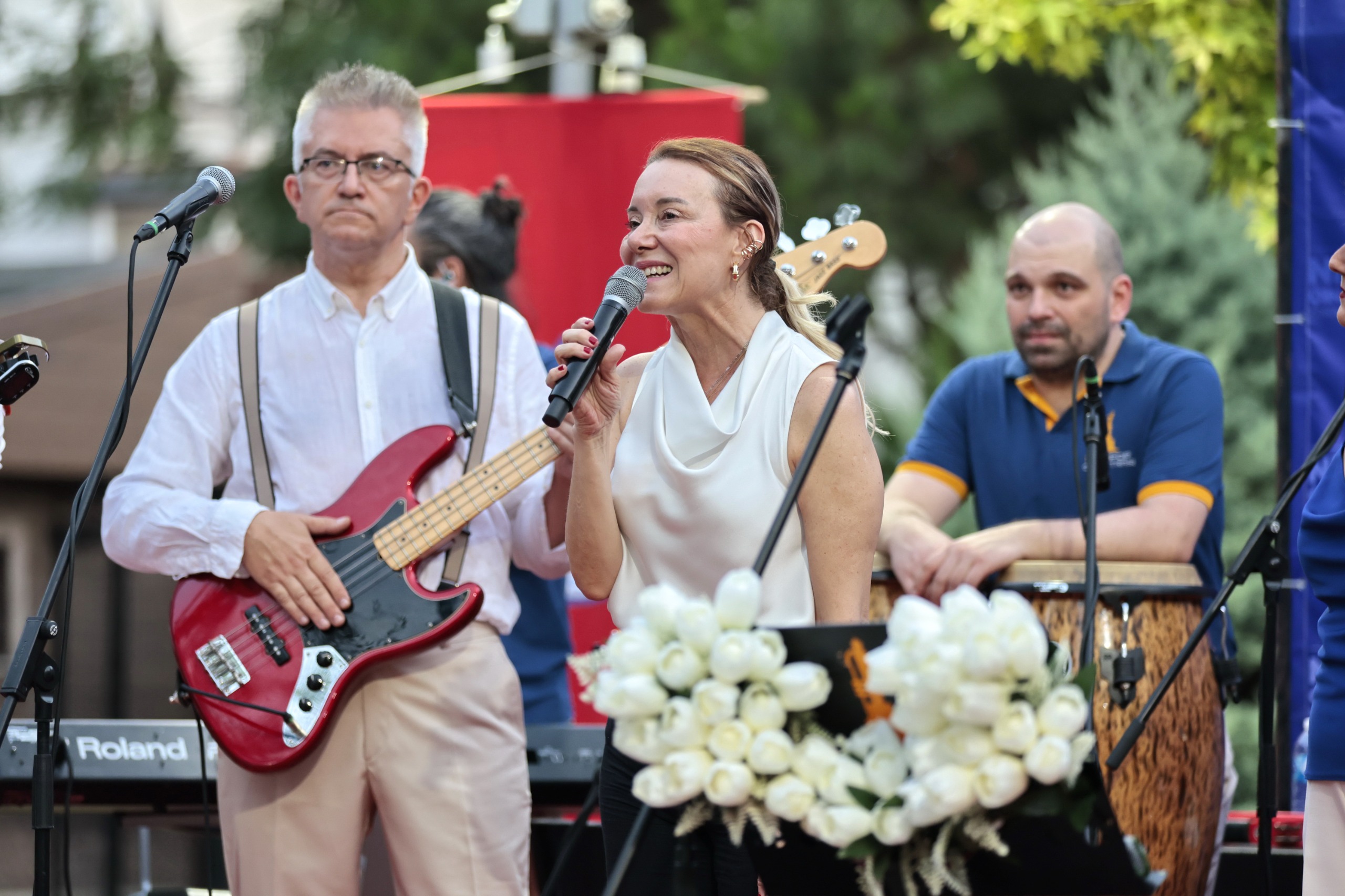 Konak Yaz Konserleri başladı