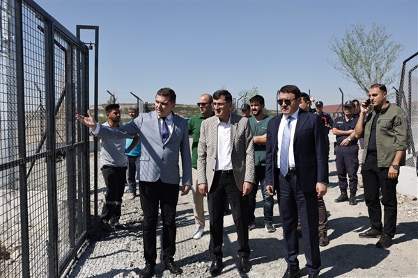 Başkan Kahveci, Sahipsiz Sokak Hayvanları Doğal Yaşam Alanını ziyaret etti