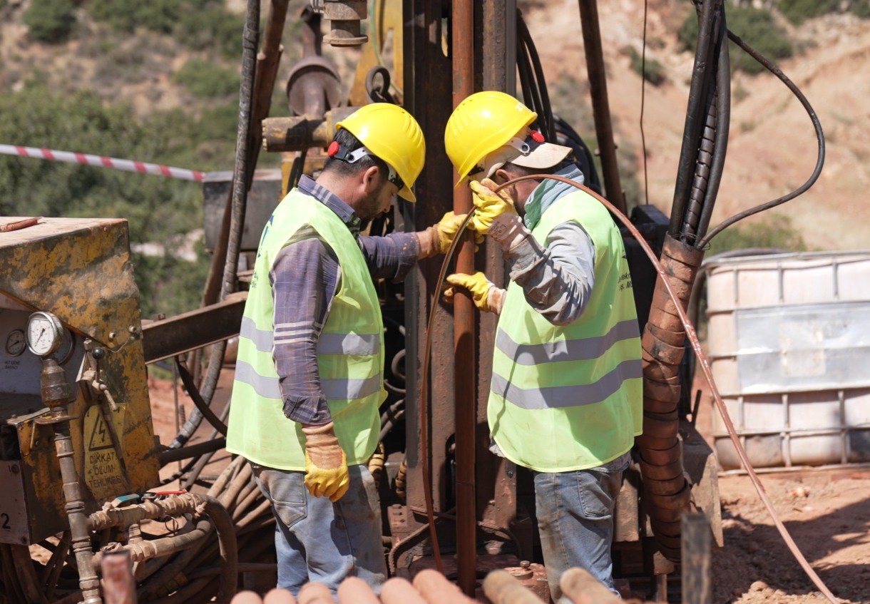 Menemen Konutları’nda zemin etüdü zamanı