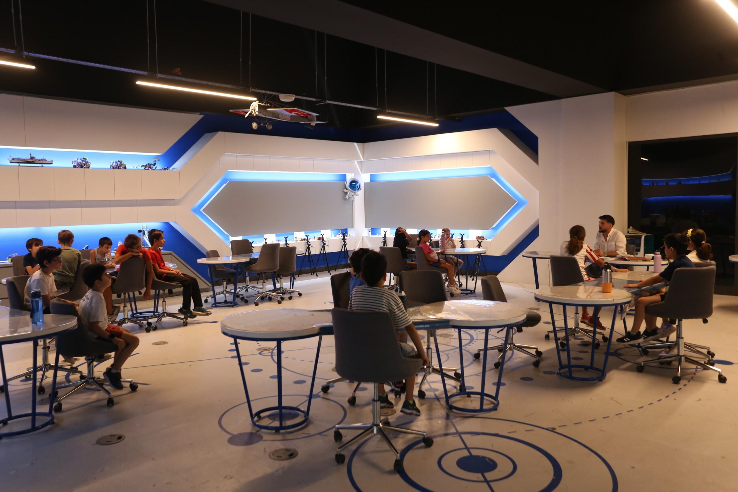 Antalya Bilim Merkezi’nden çocuklara STEM Atölyesi