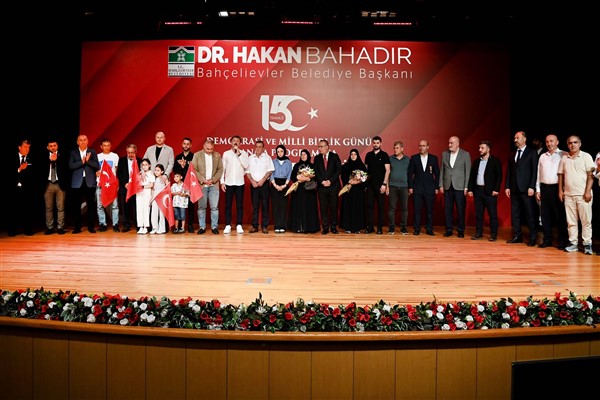 15 Temmuz şehitleri Bahçelievler’de dualarla anıldı