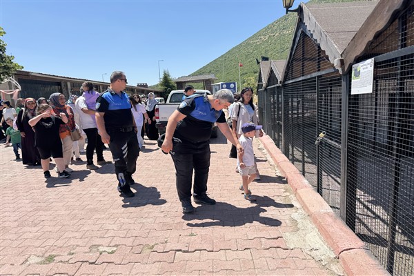 Yüksel Ateş Engelsiz Çocukevi öğrencileri, Atlı Polis Tesisi’nde ağırlandı