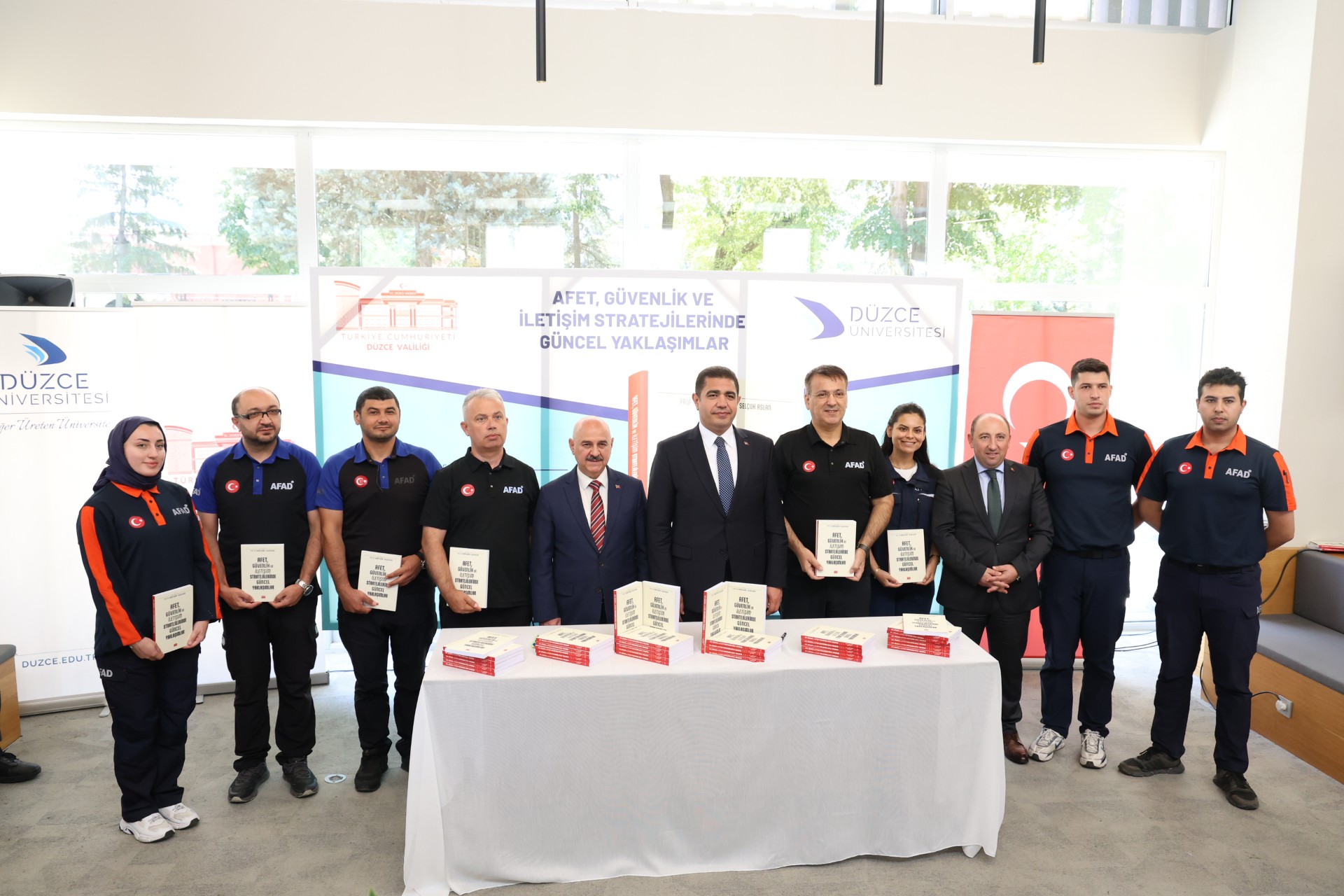 Afet, Güvenlik ve İletişim Stratejlerinde Güncel Yaklaşımlar kitabı tanıtıldı