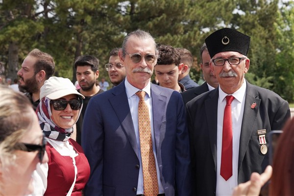 Başkan Beşikcioğlu, Anıtkabir’de düzenlenen programa katıldı