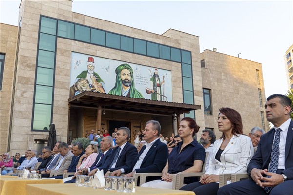 Başkan Seçer, aşure programına katıldı