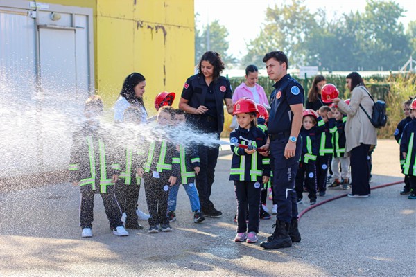 Bursa İtfaiyesi’nden 183 bin öğrenciye yangın güvenliği eğitimi