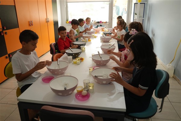 Düzce Belediyesi Çocuk Üniversitesi’nde yaz kursları başladı
