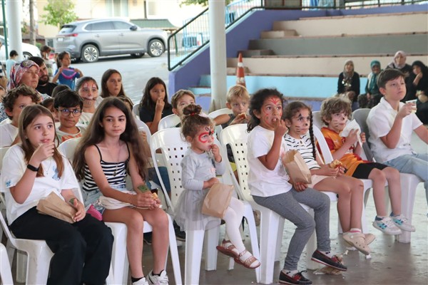 İzmit Belediyesi’nden çocuklara sinema etkinliği