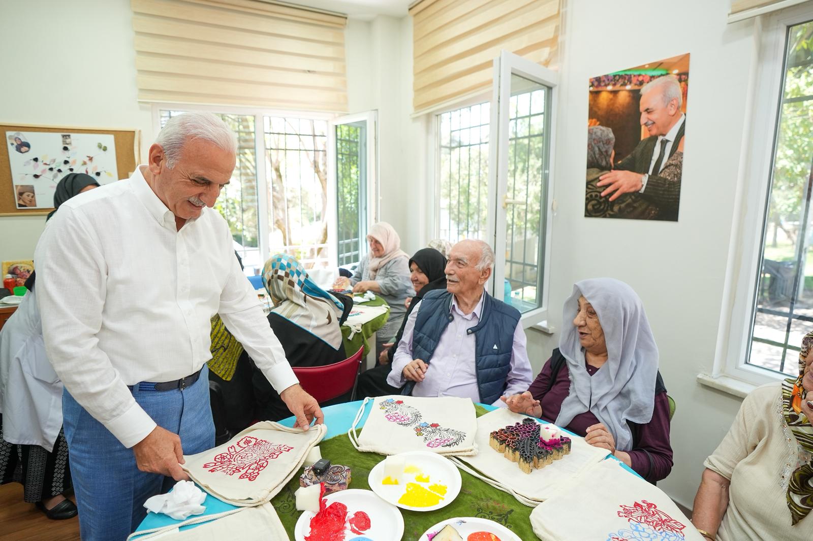 Ümraniye Belediyesi’nden “Aktif Yaş Al” projesi