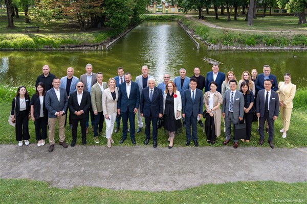 Bornova’dan Avrupa’ya yerel iş birliği köprüsü