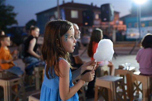 Derince Belediyesi’nin Mahalle Çocuk Şenlikleri